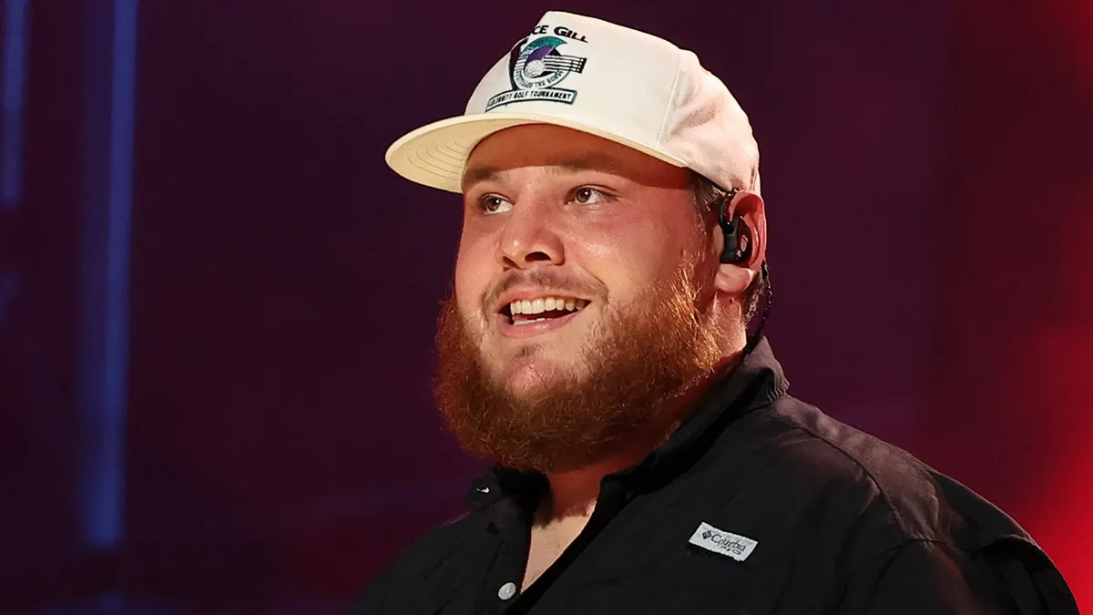 luke combs