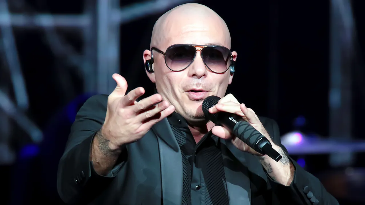 pitbull rapper